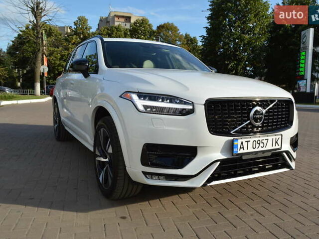 Белый Вольво ХС90, объемом двигателя 1.97 л и пробегом 102 тыс. км за 41000 $, фото 4 на Automoto.ua