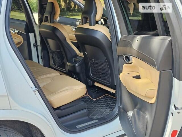 Белый Вольво ХС90, объемом двигателя 1.97 л и пробегом 180 тыс. км за 41500 $, фото 12 на Automoto.ua