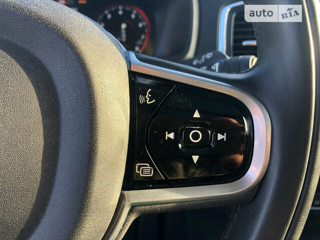 Белый Вольво ХС90, объемом двигателя 2 л и пробегом 33 тыс. км за 39900 $, фото 24 на Automoto.ua