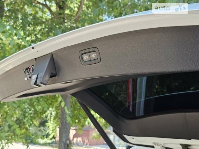 Белый Вольво ХС90, объемом двигателя 1.97 л и пробегом 180 тыс. км за 41500 $, фото 18 на Automoto.ua