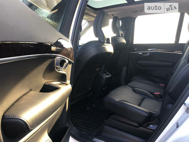 Белый Вольво ХС90, объемом двигателя 2 л и пробегом 33 тыс. км за 39900 $, фото 32 на Automoto.ua