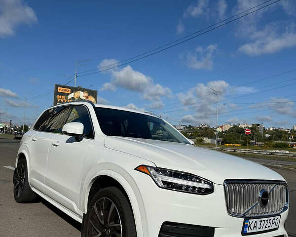 Вольво ХС90 2019 в Киеве на Automoto.ua Белый Вольво ХС90, объемом двигателя 1.97 л и пробегом 137 тыс. км за 34000 $, фото 1 на Automoto.ua