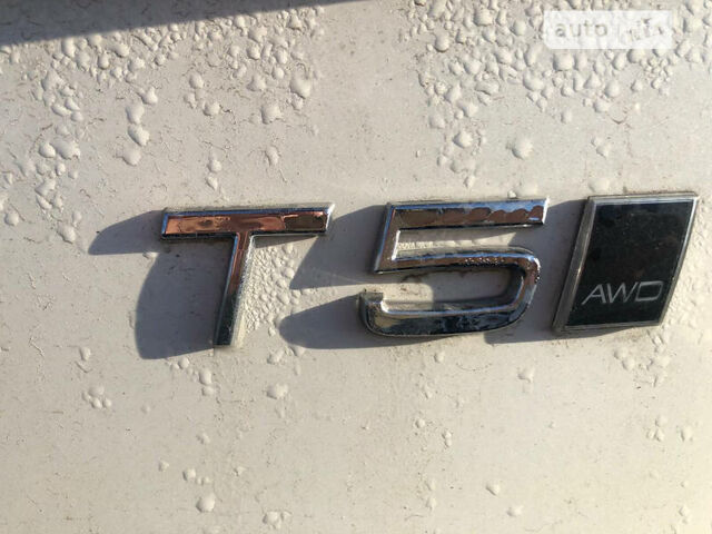 Белый Вольво ХС90, объемом двигателя 2 л и пробегом 33 тыс. км за 39900 $, фото 8 на Automoto.ua