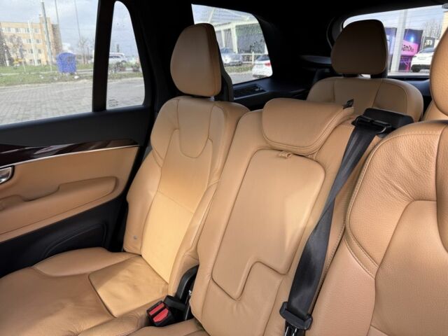 Белый Вольво ХС90, объемом двигателя 2 л и пробегом 160 тыс. км за 17000 $, фото 3 на Automoto.ua