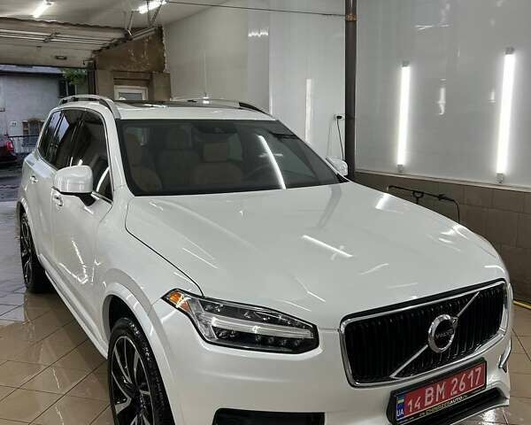 Белый Вольво ХС90, объемом двигателя 1.97 л и пробегом 149 тыс. км за 32400 $, фото 1 на Automoto.ua