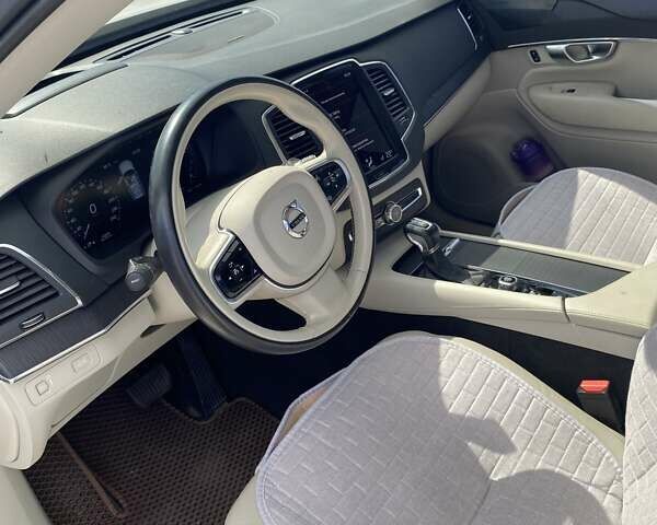 Белый Вольво ХС90, объемом двигателя 1.97 л и пробегом 142 тыс. км за 34500 $, фото 9 на Automoto.ua