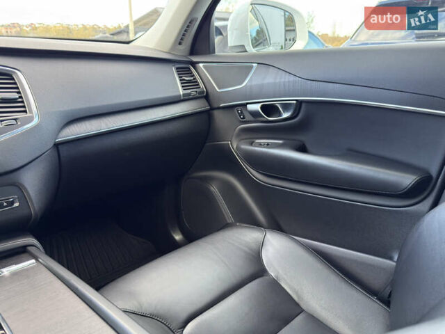 Вольво ХС90 2019 в Черновцах на Automoto.ua Белый Вольво ХС90, объемом двигателя 2 л и пробегом 132 тыс. км за 33300 $, фото 11 на Automoto.ua