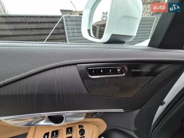Білий Вольво ХС90, об'ємом двигуна 1.97 л та пробігом 105 тис. км за 41555 $, фото 10 на Automoto.ua