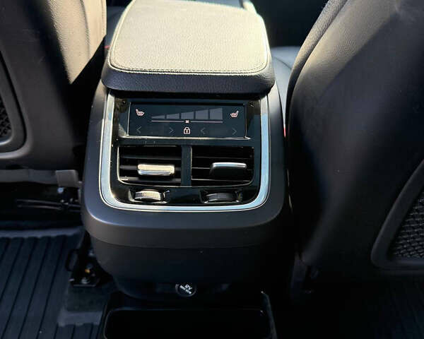 Вольво ХС90 2019 в Киеве на Automoto.ua Белый Вольво ХС90, объемом двигателя 1.97 л и пробегом 137 тыс. км за 34000 $, фото 15 на Automoto.ua