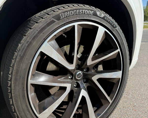 Вольво ХС90 2019 в Киеве на Automoto.ua Белый Вольво ХС90, объемом двигателя 1.97 л и пробегом 137 тыс. км за 34000 $, фото 30 на Automoto.ua