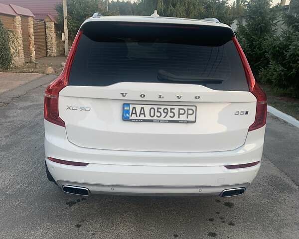 Білий Вольво ХС90, об'ємом двигуна 1.97 л та пробігом 130 тис. км за 38500 $, фото 4 на Automoto.ua