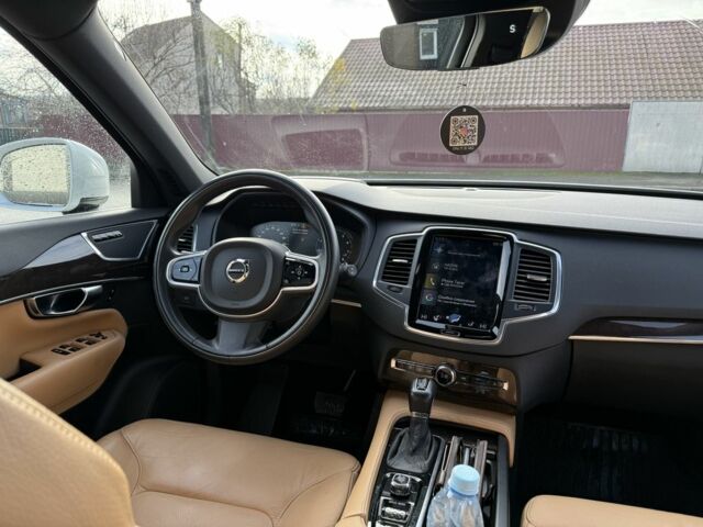 Белый Вольво ХС90, объемом двигателя 2 л и пробегом 160 тыс. км за 17000 $, фото 2 на Automoto.ua