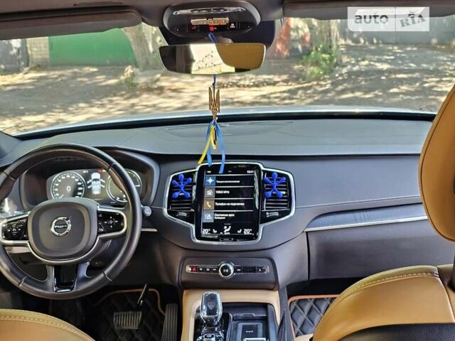 Белый Вольво ХС90, объемом двигателя 1.97 л и пробегом 180 тыс. км за 41500 $, фото 13 на Automoto.ua