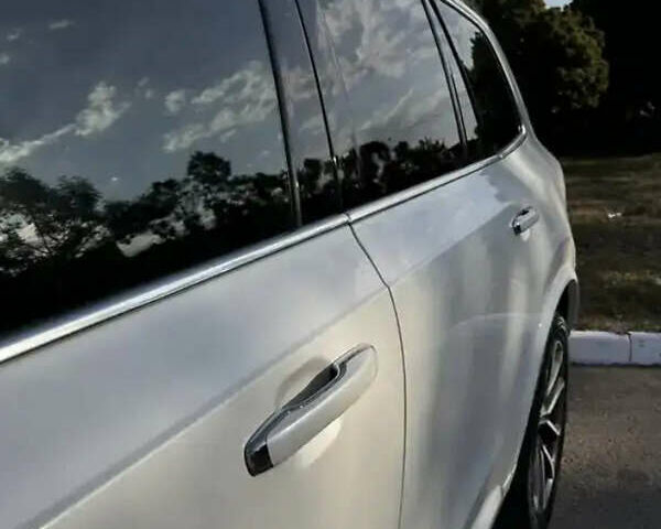 Белый Вольво ХС90, объемом двигателя 1.97 л и пробегом 140 тыс. км за 36900 $, фото 19 на Automoto.ua