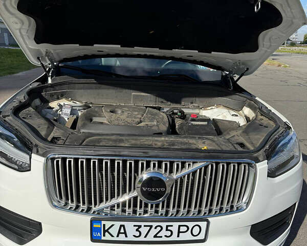 Вольво ХС90 2019 в Киеве на Automoto.ua Белый Вольво ХС90, объемом двигателя 1.97 л и пробегом 137 тыс. км за 34000 $, фото 31 на Automoto.ua