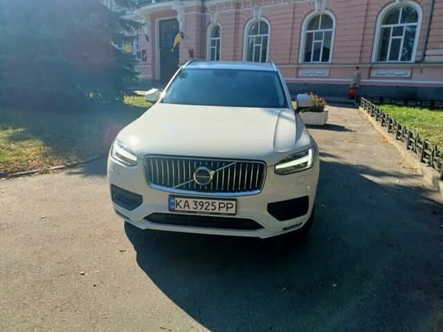 Белый Вольво ХС90, объемом двигателя 2 л и пробегом 132 тыс. км за 959 $, фото 1 на Automoto.ua