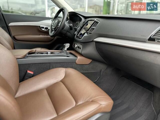 Белый Вольво ХС90, объемом двигателя 1.97 л и пробегом 153 тыс. км за 29999 $, фото 13 на Automoto.ua