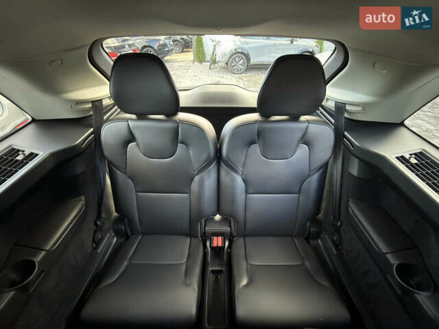 Вольво ХС90 2019 в Черновцах на Automoto.ua Белый Вольво ХС90, объемом двигателя 2 л и пробегом 132 тыс. км за 33300 $, фото 18 на Automoto.ua