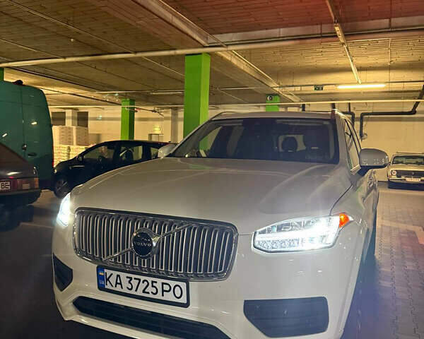 Вольво ХС90 2019 в Киеве на Automoto.ua Белый Вольво ХС90, объемом двигателя 1.97 л и пробегом 137 тыс. км за 34000 $, фото 7 на Automoto.ua