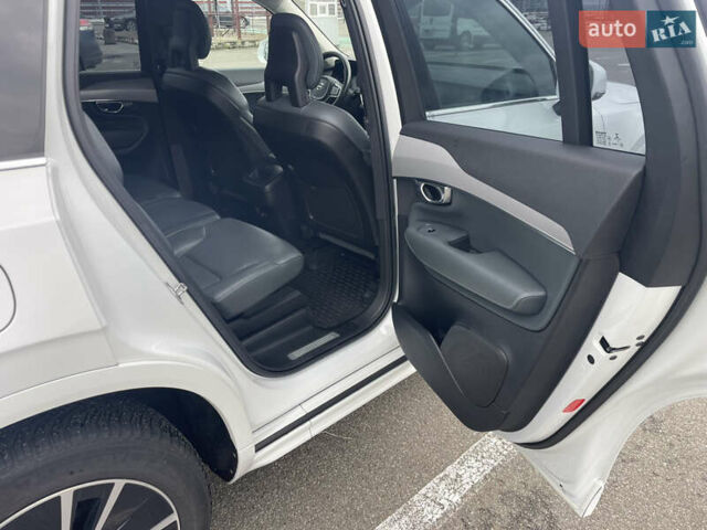 Белый Вольво ХС90, объемом двигателя 1.97 л и пробегом 178 тыс. км за 40500 $, фото 8 на Automoto.ua