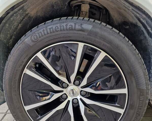Вольво ХС90 2019 у Дніпро (Дніпропетровську) на Automoto.ua Білий Вольво ХС90, об'ємом двигуна 1.97 л та пробігом 73 тис. км за 35500 $, фото 7 на Automoto.ua