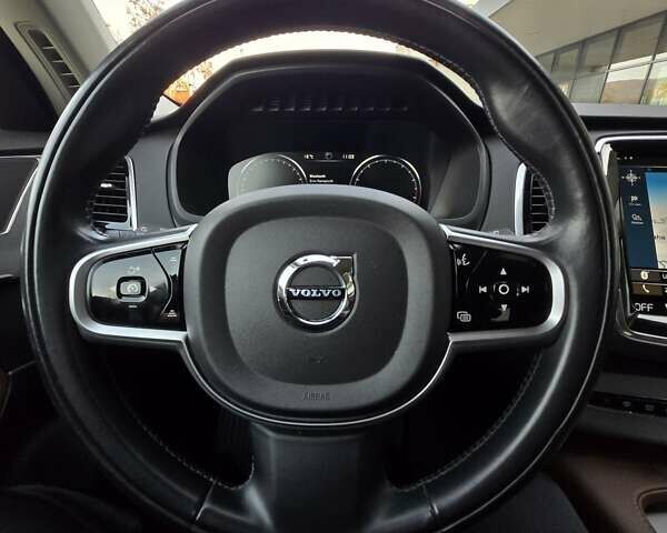 Белый Вольво ХС90, объемом двигателя 1.97 л и пробегом 151 тыс. км за 35500 $, фото 34 на Automoto.ua