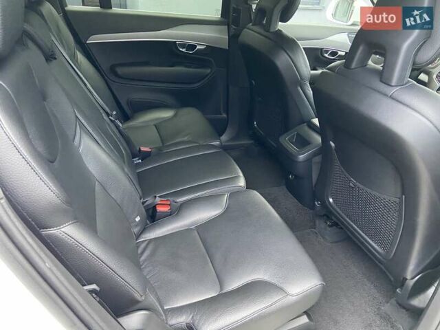 Білий Вольво ХС90, об'ємом двигуна 1.97 л та пробігом 305 тис. км за 31000 $, фото 23 на Automoto.ua