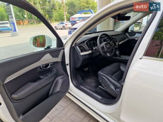 Білий Вольво ХС90, об'ємом двигуна 1.97 л та пробігом 80 тис. км за 31500 $, фото 12 на Automoto.ua