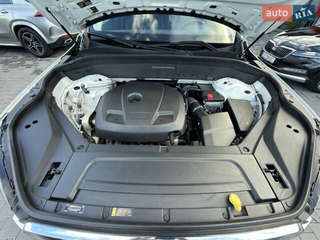 Вольво ХС90 2019 в Черновцах на Automoto.ua Белый Вольво ХС90, объемом двигателя 2 л и пробегом 132 тыс. км за 33300 $, фото 78 на Automoto.ua