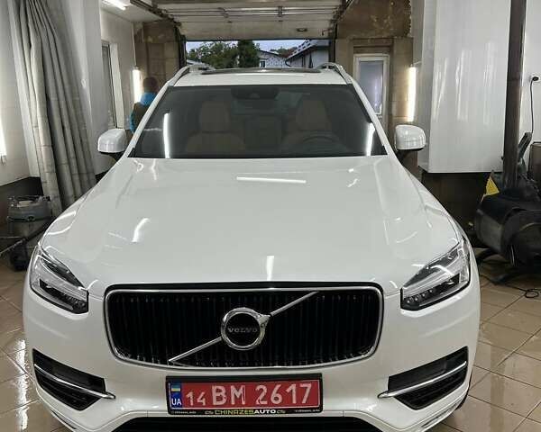 Белый Вольво ХС90, объемом двигателя 1.97 л и пробегом 149 тыс. км за 32400 $, фото 6 на Automoto.ua