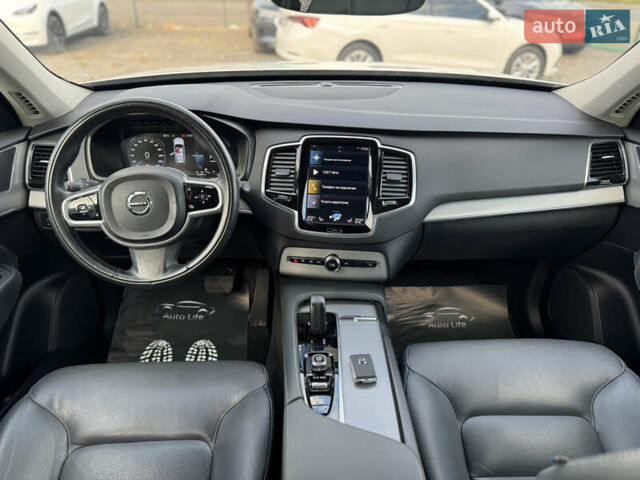 Білий Вольво ХС90, об'ємом двигуна 1.97 л та пробігом 30 тис. км за 35999 $, фото 6 на Automoto.ua