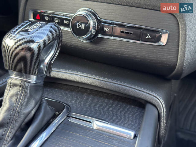 Вольво ХС90 2019 в Черновцах на Automoto.ua Белый Вольво ХС90, объемом двигателя 2 л и пробегом 132 тыс. км за 33300 $, фото 46 на Automoto.ua