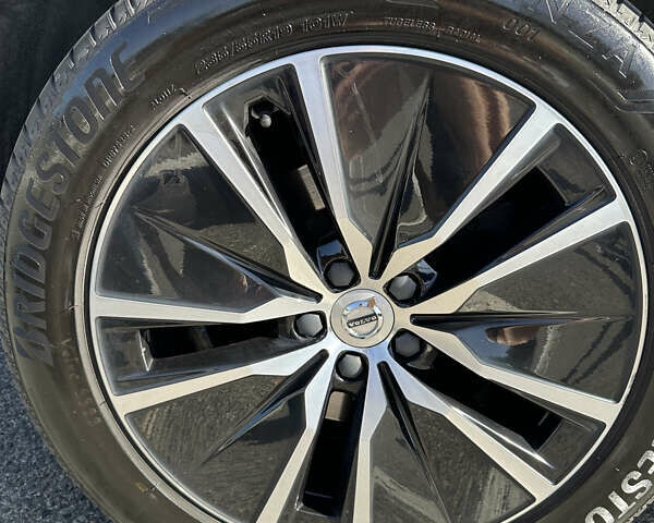 Вольво ХС90 2019 в Киеве на Automoto.ua Белый Вольво ХС90, объемом двигателя 1.97 л и пробегом 126 тыс. км за 41900 $, фото 15 на Automoto.ua