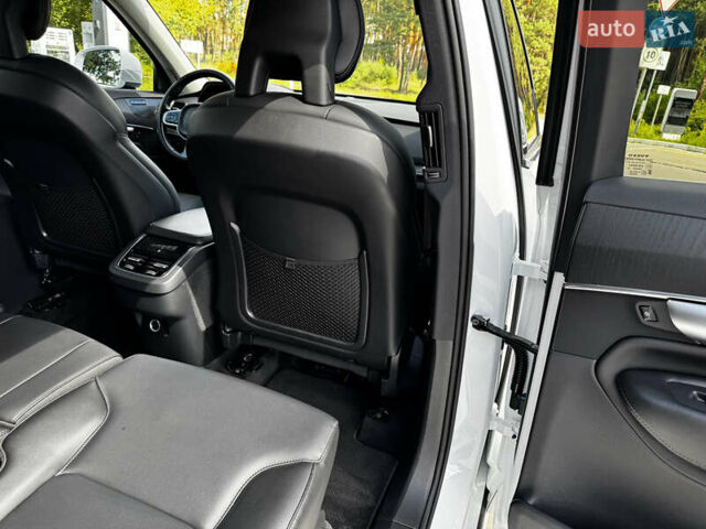 Вольво ХС90 2019 в Киеве на Automoto.ua Белый Вольво ХС90, объемом двигателя 2 л и пробегом 50 тыс. км за 44900 $, фото 12 на Automoto.ua