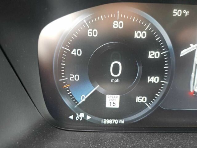 Білий Вольво ХС90, об'ємом двигуна 2 л та пробігом 209 тис. км за 23800 $, фото 5 на Automoto.ua