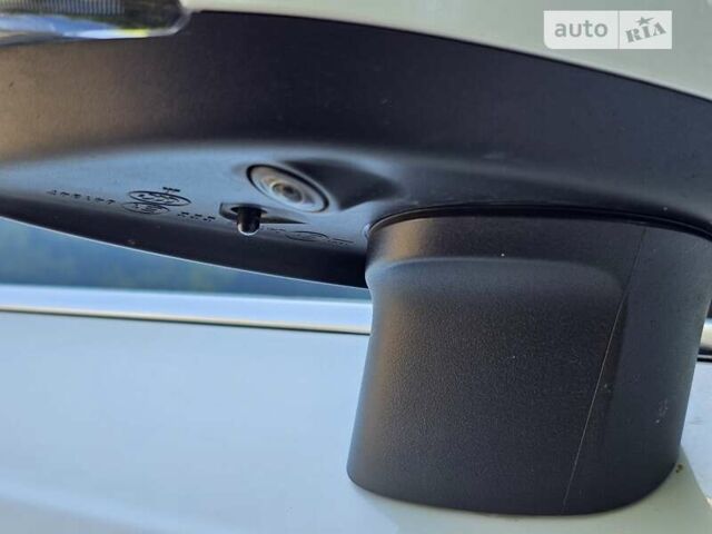Белый Вольво ХС90, объемом двигателя 1.97 л и пробегом 180 тыс. км за 41500 $, фото 20 на Automoto.ua