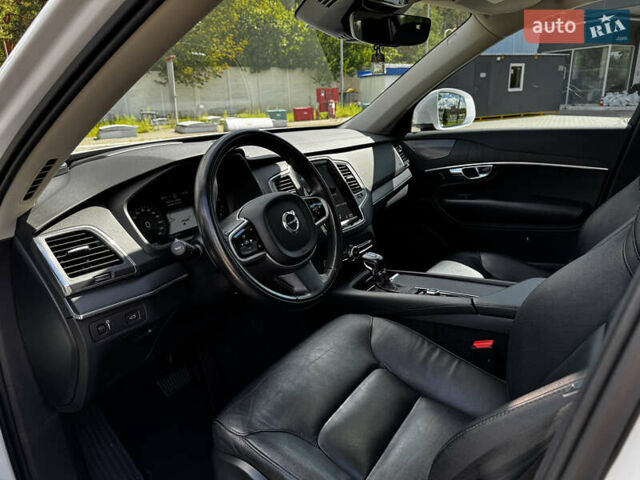 Вольво ХС90 2019 в Киеве на Automoto.ua Белый Вольво ХС90, объемом двигателя 2 л и пробегом 50 тыс. км за 44900 $, фото 11 на Automoto.ua