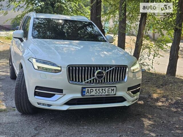 Белый Вольво ХС90, объемом двигателя 1.97 л и пробегом 180 тыс. км за 41500 $, фото 2 на Automoto.ua