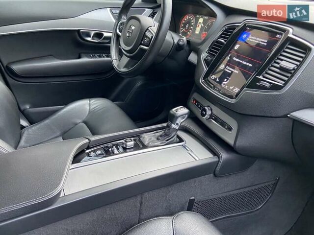 Білий Вольво ХС90, об'ємом двигуна 1.97 л та пробігом 305 тис. км за 31000 $, фото 17 на Automoto.ua