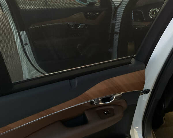 Вольво ХС90 2020 в Харькове на Automoto.ua Белый Вольво ХС90, объемом двигателя 1.97 л и пробегом 69 тыс. км за 45900 $, фото 26 на Automoto.ua