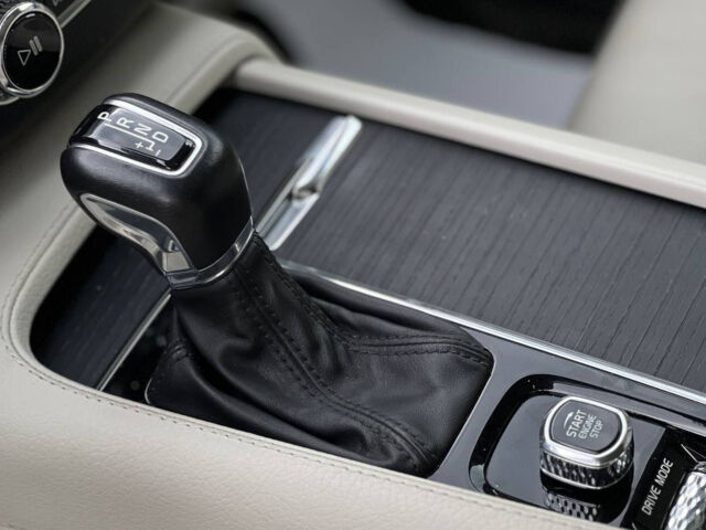 Белый Вольво ХС90, объемом двигателя 2 л и пробегом 68 тыс. км за 40900 $, фото 19 на Automoto.ua