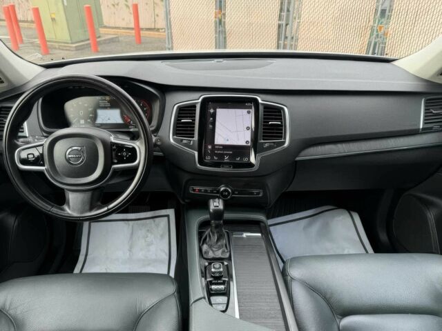 Белый Вольво ХС90, объемом двигателя 2 л и пробегом 32 тыс. км за 14000 $, фото 5 на Automoto.ua