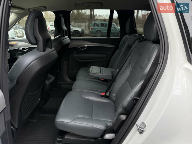 Белый Вольво ХС90, объемом двигателя 2 л и пробегом 145 тыс. км за 38400 $, фото 124 на Automoto.ua