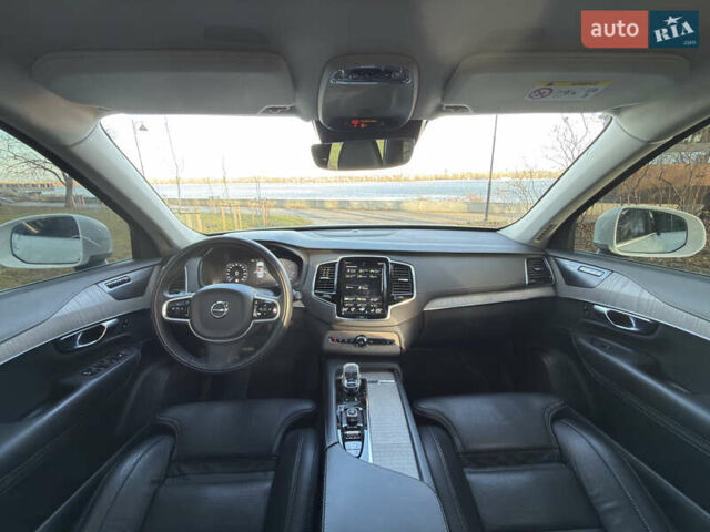 Белый Вольво ХС90, объемом двигателя 1.97 л и пробегом 105 тыс. км за 43500 $, фото 45 на Automoto.ua