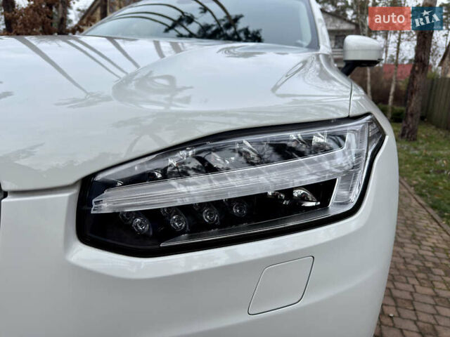 Белый Вольво ХС90, объемом двигателя 2 л и пробегом 145 тыс. км за 38400 $, фото 27 на Automoto.ua