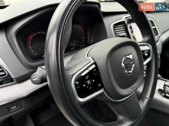 Белый Вольво ХС90, объемом двигателя 2 л и пробегом 145 тыс. км за 38400 $, фото 91 на Automoto.ua