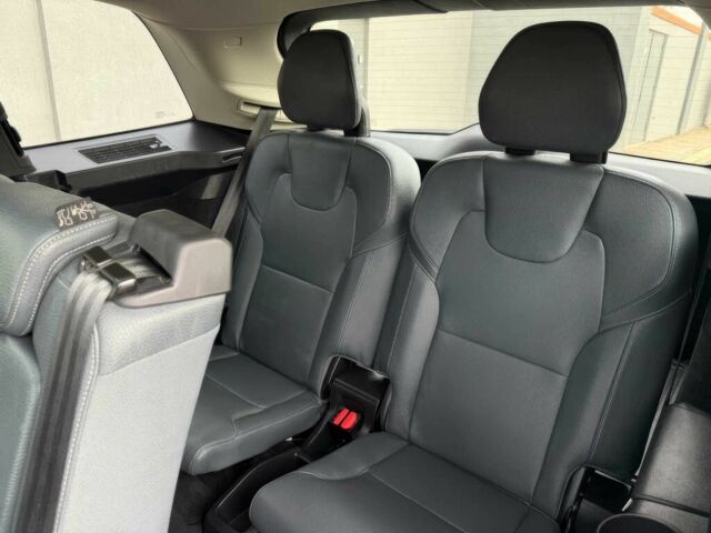 Белый Вольво ХС90, объемом двигателя 2 л и пробегом 32 тыс. км за 14000 $, фото 9 на Automoto.ua