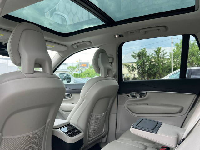 Белый Вольво ХС90, объемом двигателя 2 л и пробегом 68 тыс. км за 40900 $, фото 22 на Automoto.ua