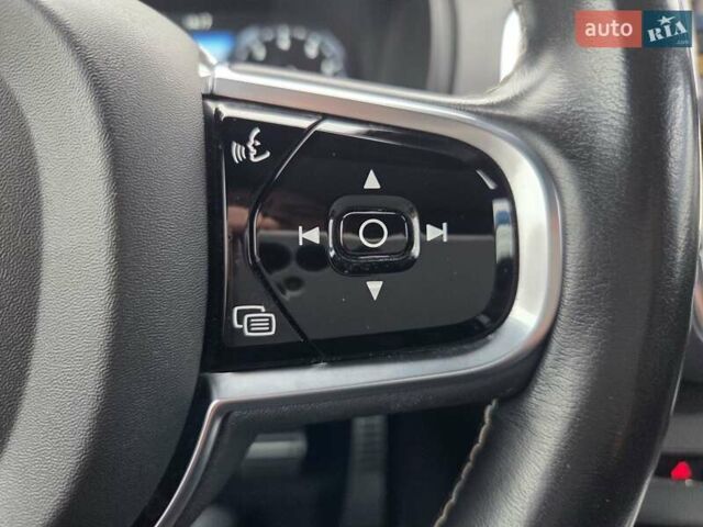 Белый Вольво ХС90, объемом двигателя 1.97 л и пробегом 117 тыс. км за 45500 $, фото 56 на Automoto.ua