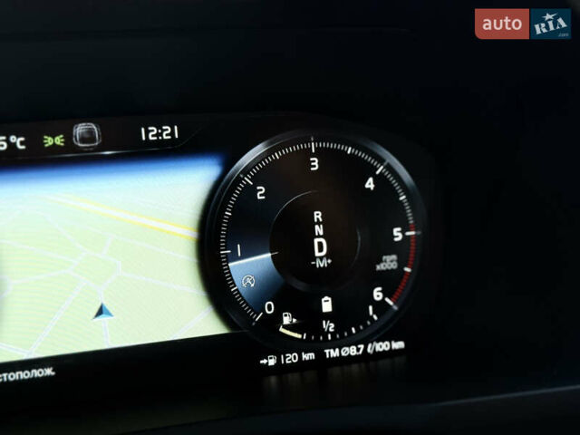 Белый Вольво ХС90, объемом двигателя 1.97 л и пробегом 105 тыс. км за 43500 $, фото 32 на Automoto.ua